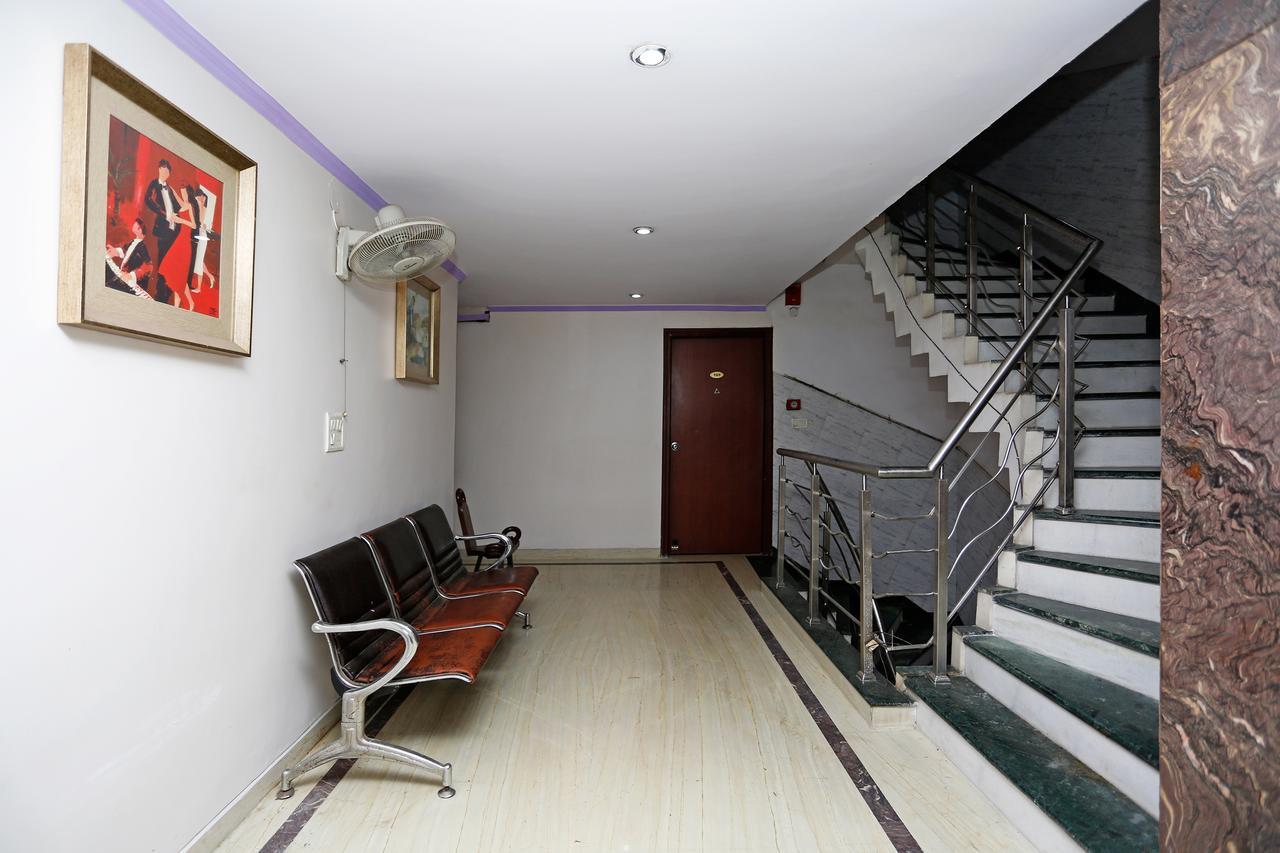 Oyo 5401 Hotel Mid Town Yeni Delhi Dış mekan fotoğraf