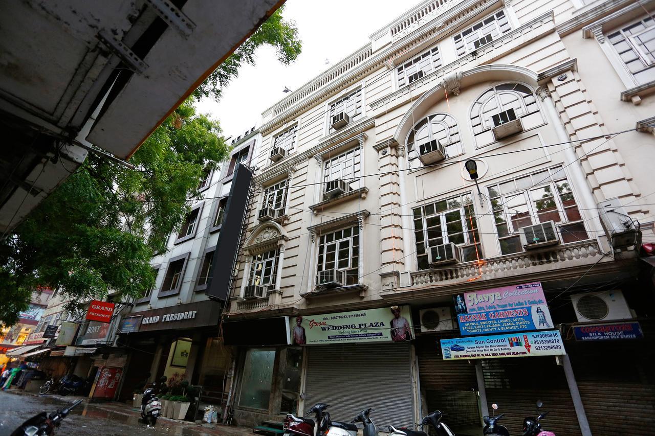 Oyo 5401 Hotel Mid Town Yeni Delhi Dış mekan fotoğraf