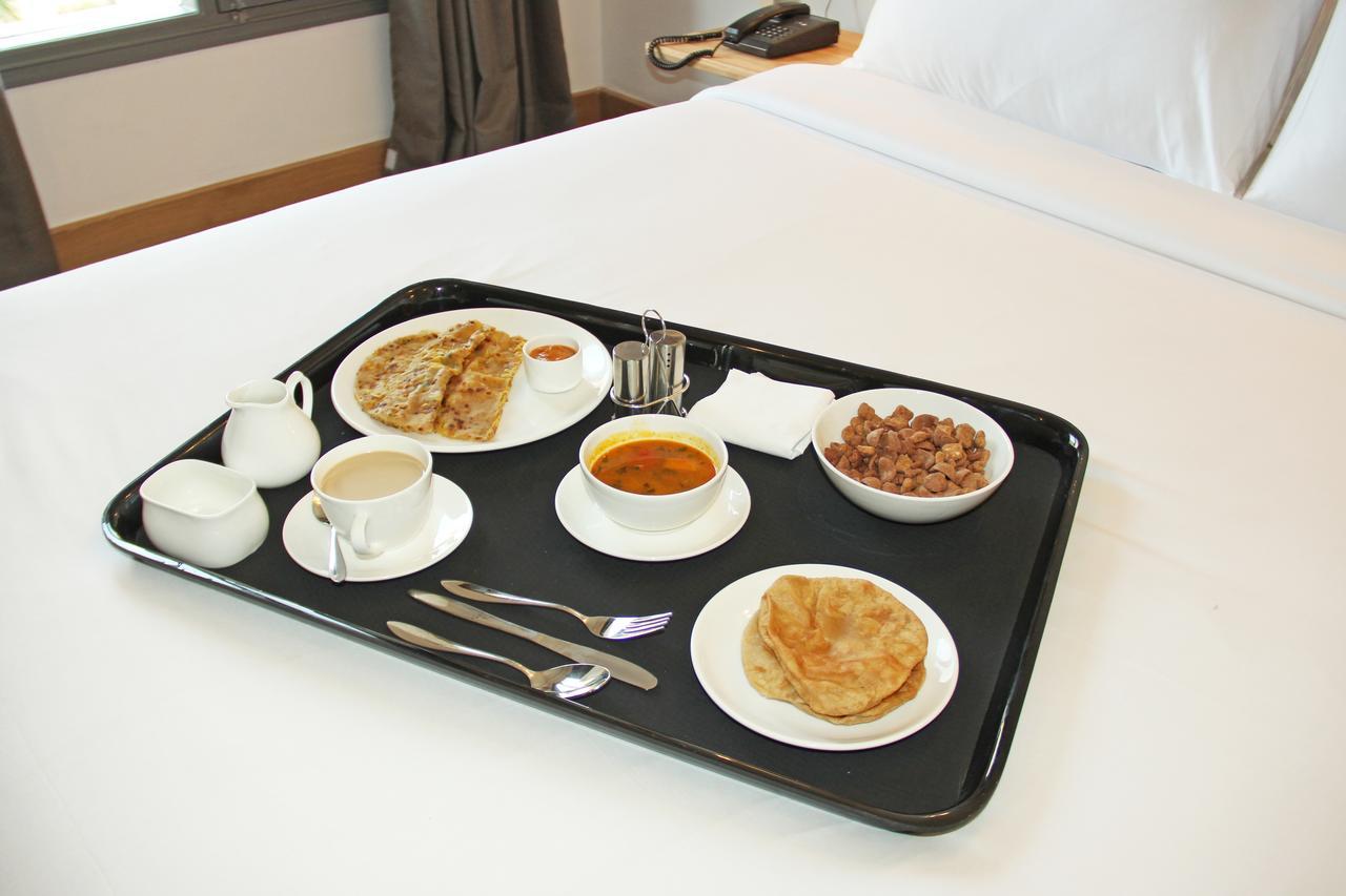 Oyo 5401 Hotel Mid Town Yeni Delhi Dış mekan fotoğraf