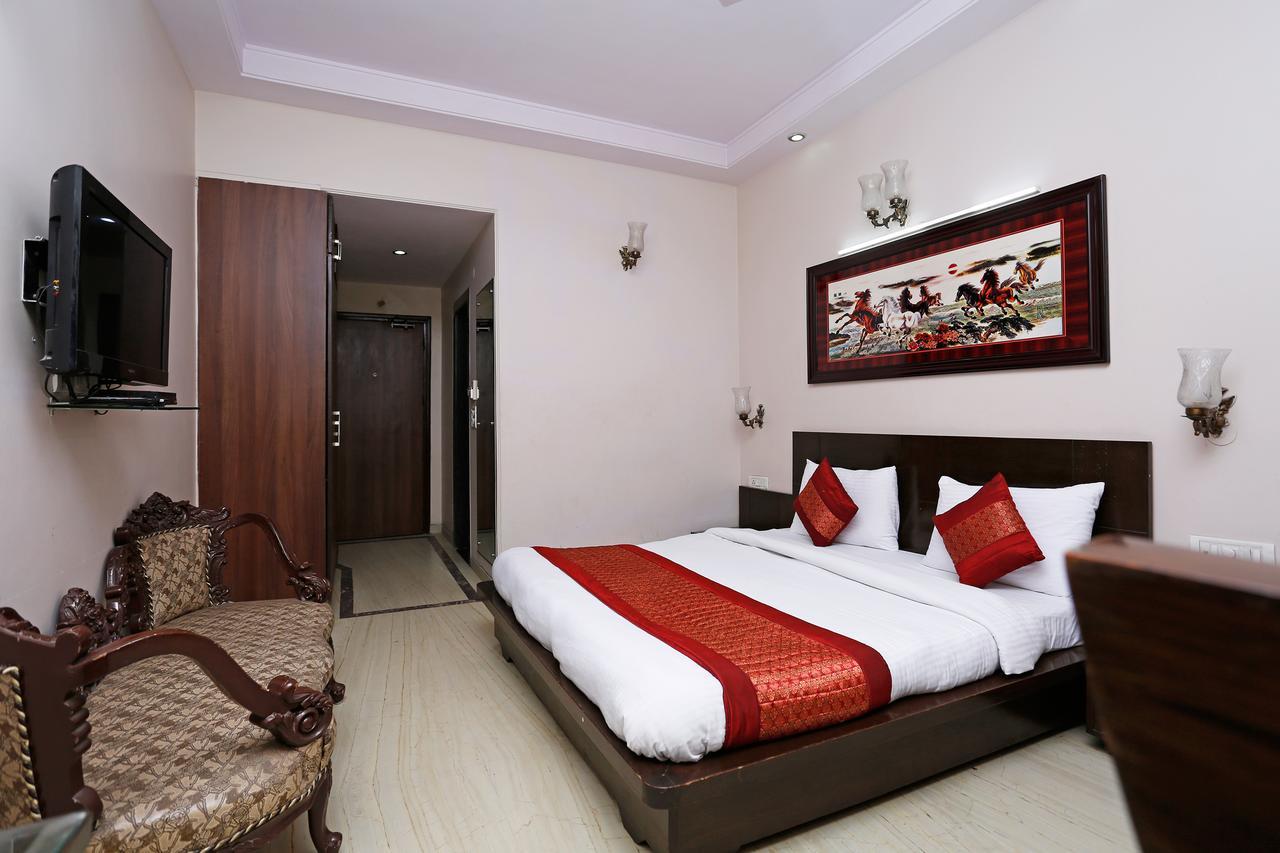 Oyo 5401 Hotel Mid Town Yeni Delhi Dış mekan fotoğraf